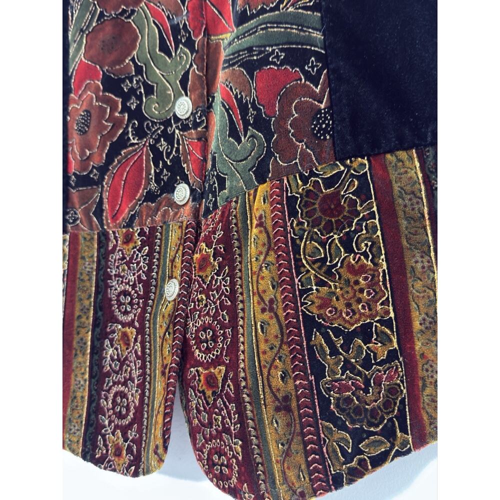 VTG Jaclyn Smith Patchwork Floral Velvet Vest Boho Artsy Grannycore Women’s L - Picture 5 of 12